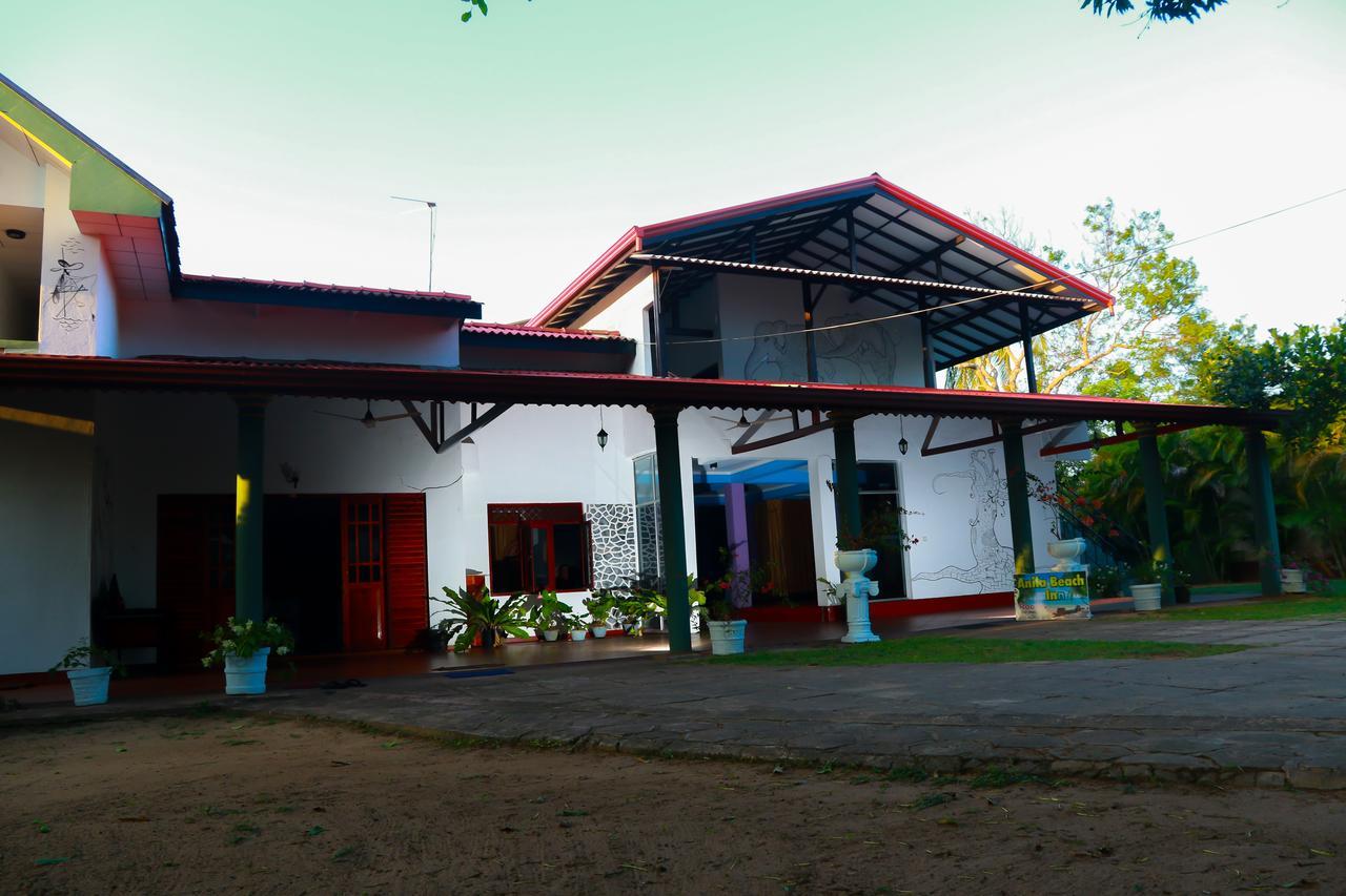 Anila Beach Inn Tangalle Exterior foto